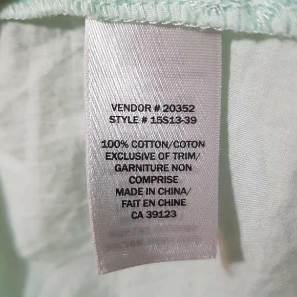 Northern Reflections Eyelet Lace Blouse - Picture 9 of 9